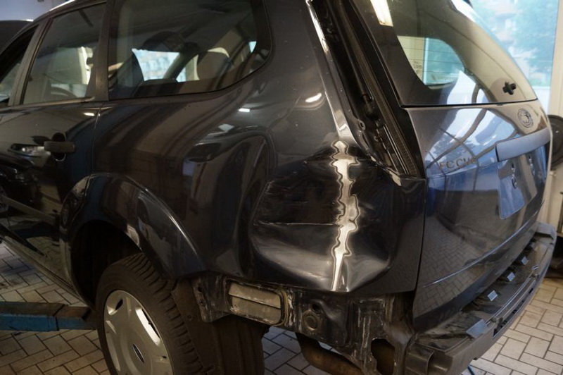 Ford Focus Heckschaden Reparatur